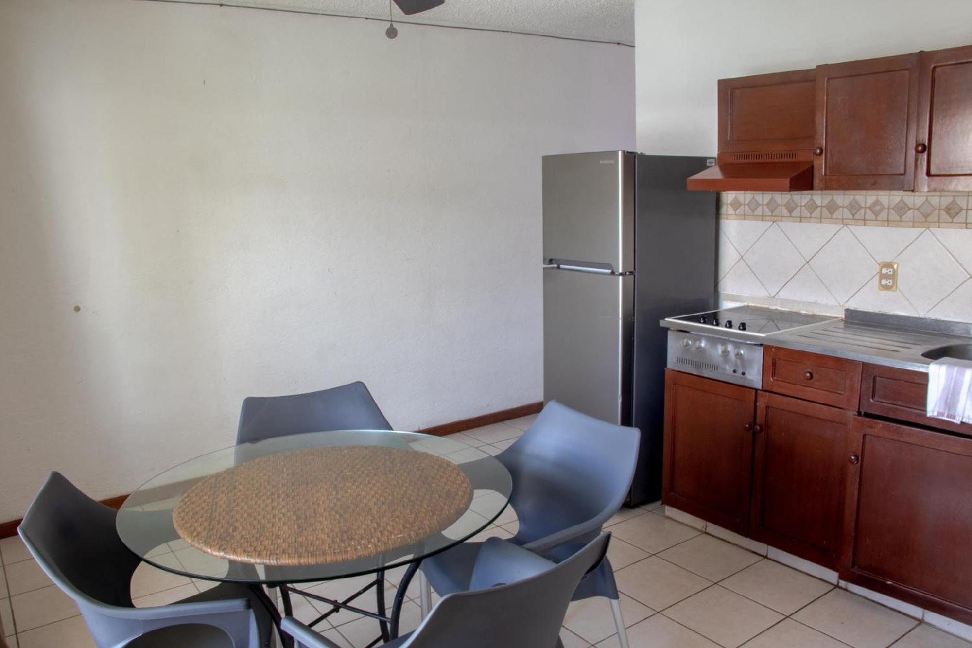 Beachfront Apartments Канкун Стая снимка